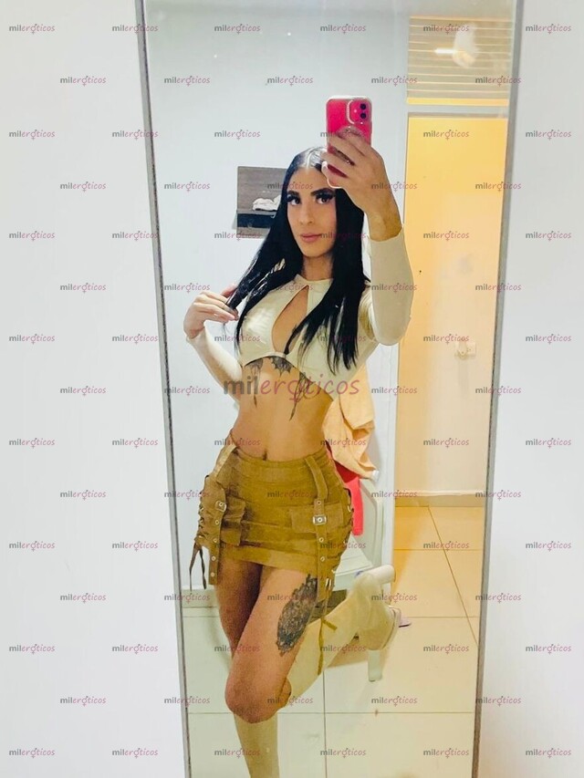 FOTOS DE LAURELES .....NIÑA TRANS LECHERA .....FUERA DORADAS. ...