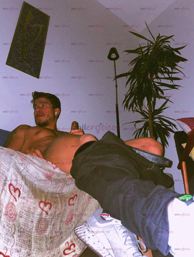 FOTOS DE CABRON PASIVO CALIENTE CON BUEN CULO Y VERGA