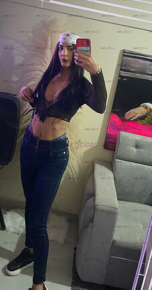 FOTOS DE LAURELES .....NIÑA TRANS LECHERA .....FUERA DORADAS. ...