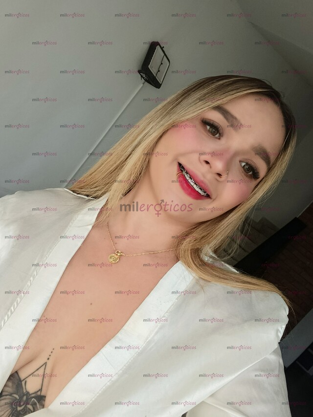 FOTOS DE HERMOSA RUBIA DESCOMPLICADA CON UN DELICIOSO SERVICIO VEN Y VISÍTAME