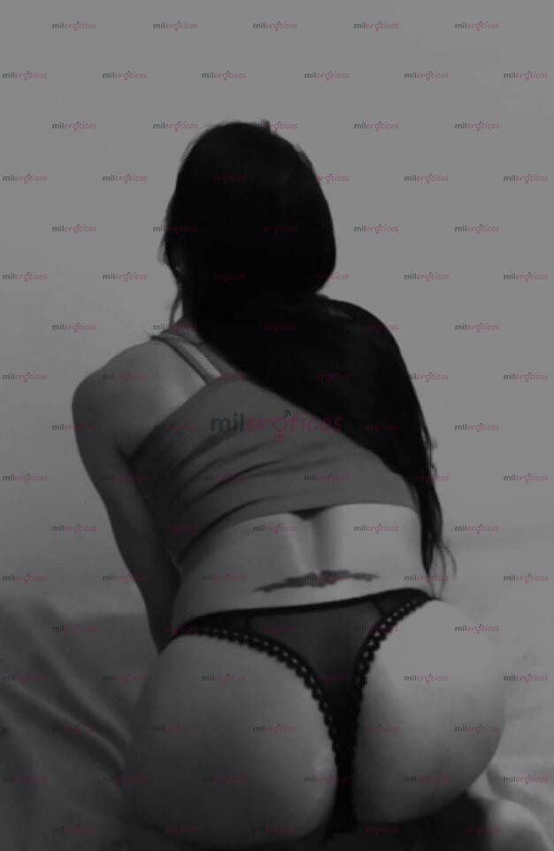 FOTOS DE ERÓTICA TOPP MODEL EN SU PRIMERA VEZ HACIENDO ESTE OFICIO PARA STRENAR