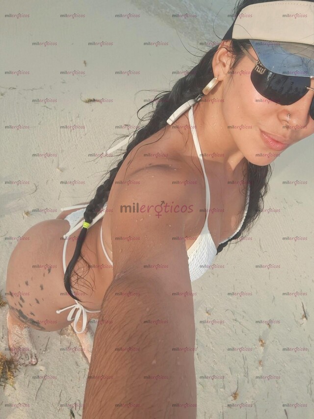 FOTOS DE GOLOSITA TRAVIESITA Y APRETADITA... GIMO RICO.. PONME EN 4 Y HAZME GOZAR