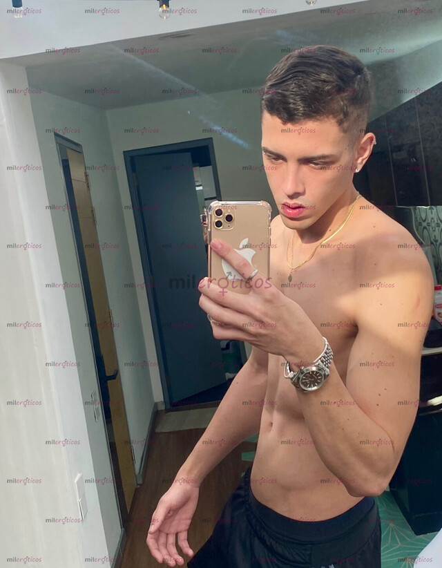 FOTOS DE ATLÉTICO MODELO UNIVERSITARIO MASCULINO SCORT