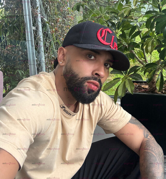 FOTOS DE HOMBRE MASCULINO , SERIO Y MUY MORBOSO DE PASO