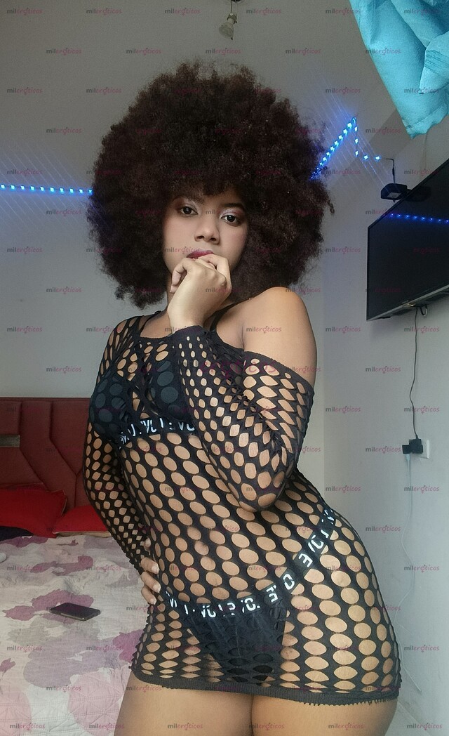 FOTOS DE MI NOMBRE ES VANESSA DE 18 AÑOS EXOTICA DE PIEL MORENA