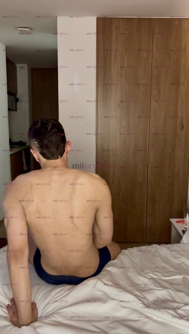 FOTOS DE ATLÉTICO MODELO UNIVERSITARIO MASCULINO SCORT