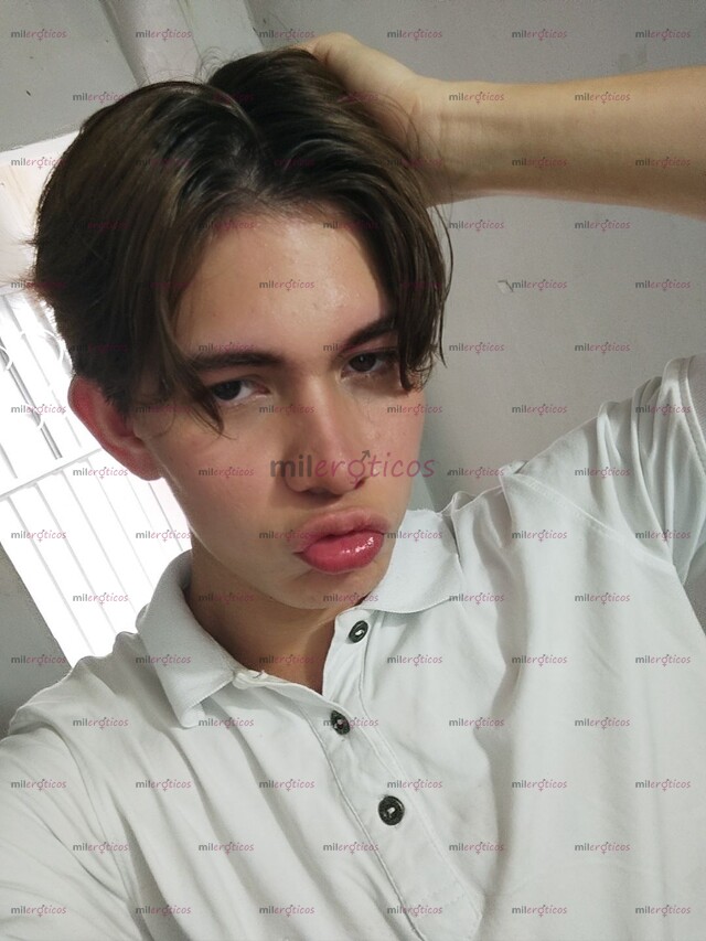 FOTOS DE CHICO VERSÁTIL TWINK MUY COMPLACIENTE Y CON SITIO