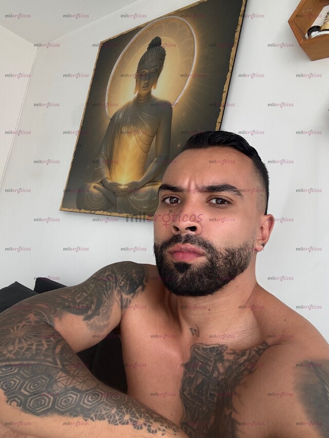 FOTOS DE HOMBRE MASCULINO MUY ARRECHO DISPUESTO A CUMPLIR TUS FANTASIAS