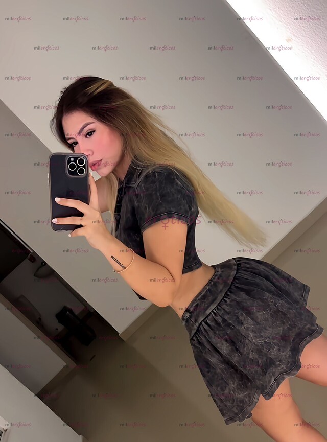 FOTOS DE DAKOTA, RUBIA DIVINA CON BUENA ACTITUD, PARCHADITA