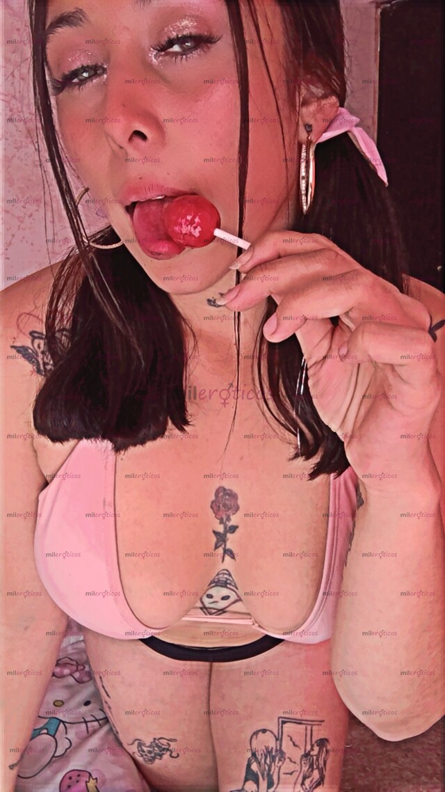 FOTOS DE XIMENITA, JUGUETONA, CURIOSA, CON GANAS DE MUCHA LECHITA.