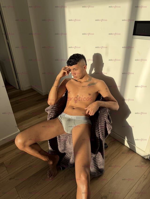 FOTOS DE MODELO TOP CON BUENA HERRAMIENTA, MENTE ABIERTA Y CACHONDO DISPONIBLE 24 7