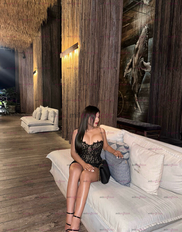 FOTOS DE HERMOSA Y MUY FEMENINA, NO TE QUEDES CON LAS GANAS DE CONOCERME