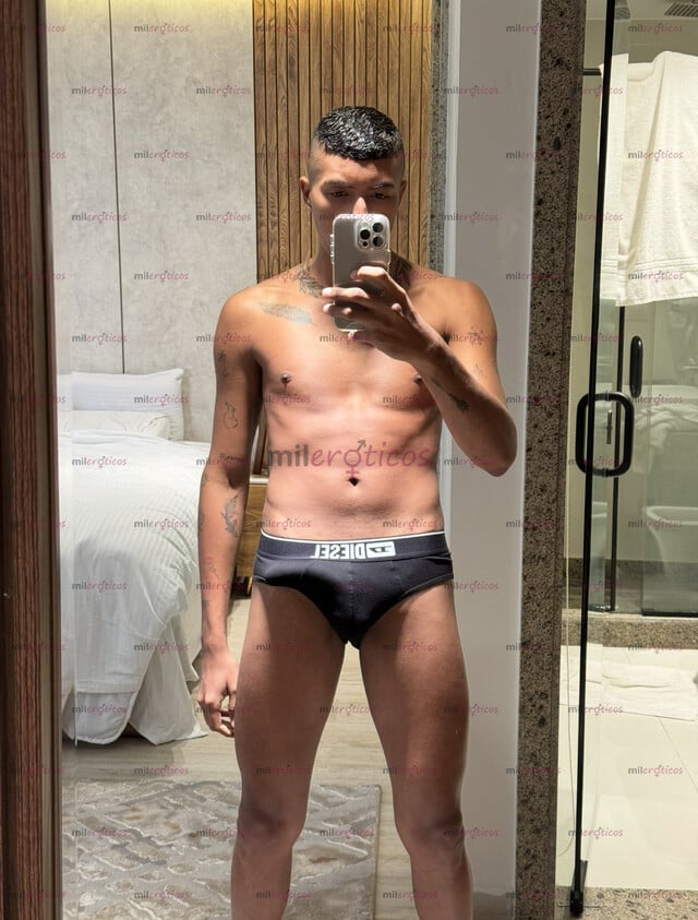 FOTOS DE MODELO TOP CON BUENA HERRAMIENTA, MENTE ABIERTA Y CACHONDO DISPONIBLE 24 7
