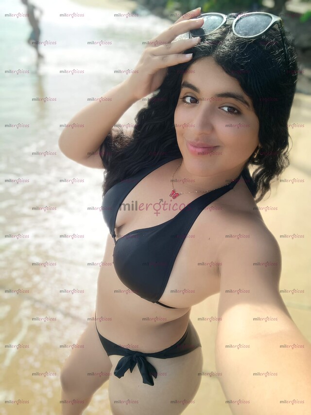 FOTOS DE CHICA JOVEN, BONITA SÚPER NALGONA Y CHICHONA CON CINTURITA 100% REAL