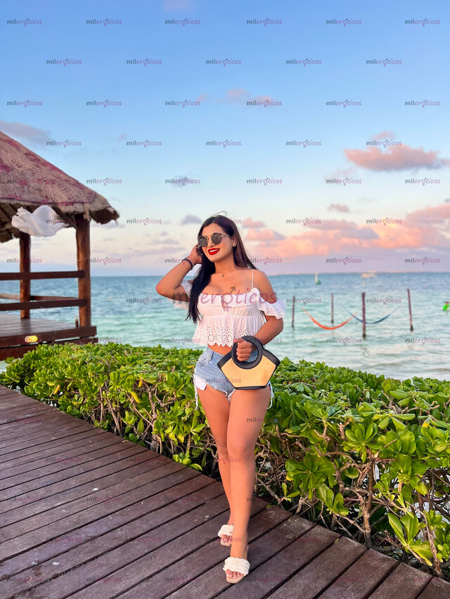 FOTOS DE HERMOSA Y MUY FEMENINA, NO TE QUEDES CON LAS GANAS DE CONOCERME