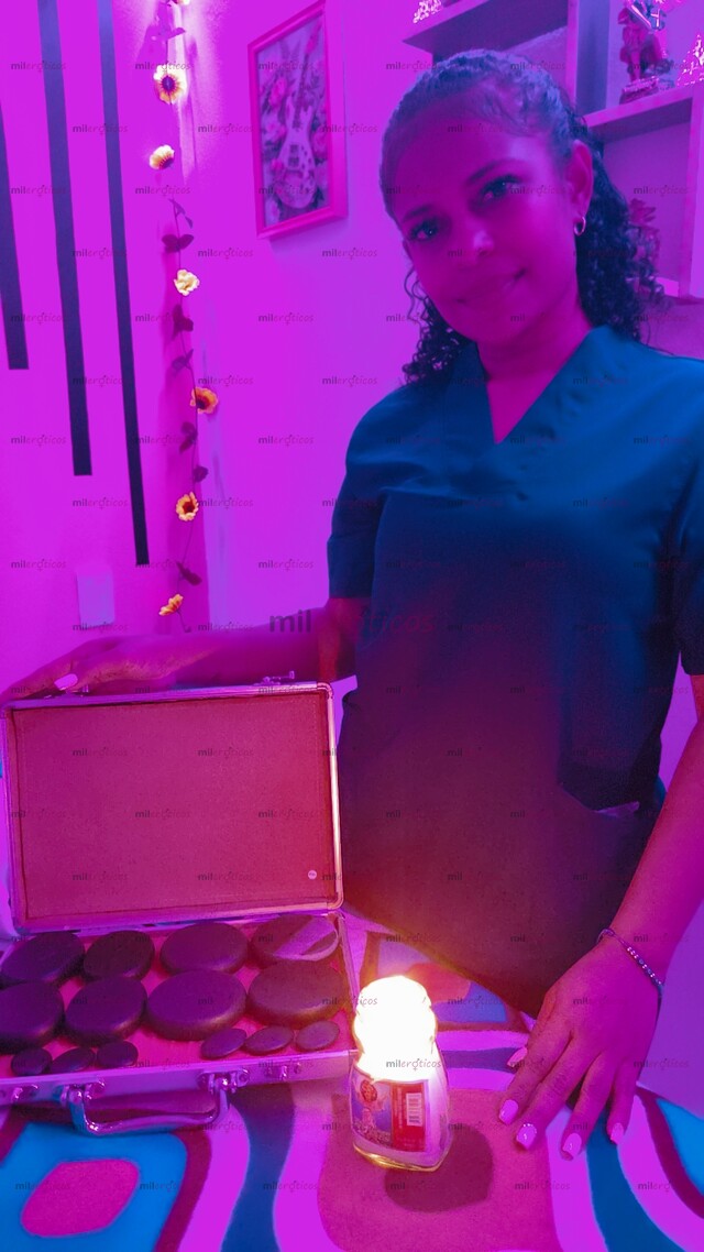 FOTOS DE SOLO SERVICIO DE MASAJE PROFESIONAL,CON SITIO ADECUADO PARA TU COMODIDAD