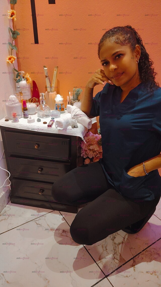 FOTOS DE SOLO SERVICIO DE MASAJE PROFESIONAL,CON SITIO ADECUADO PARA TU COMODIDAD