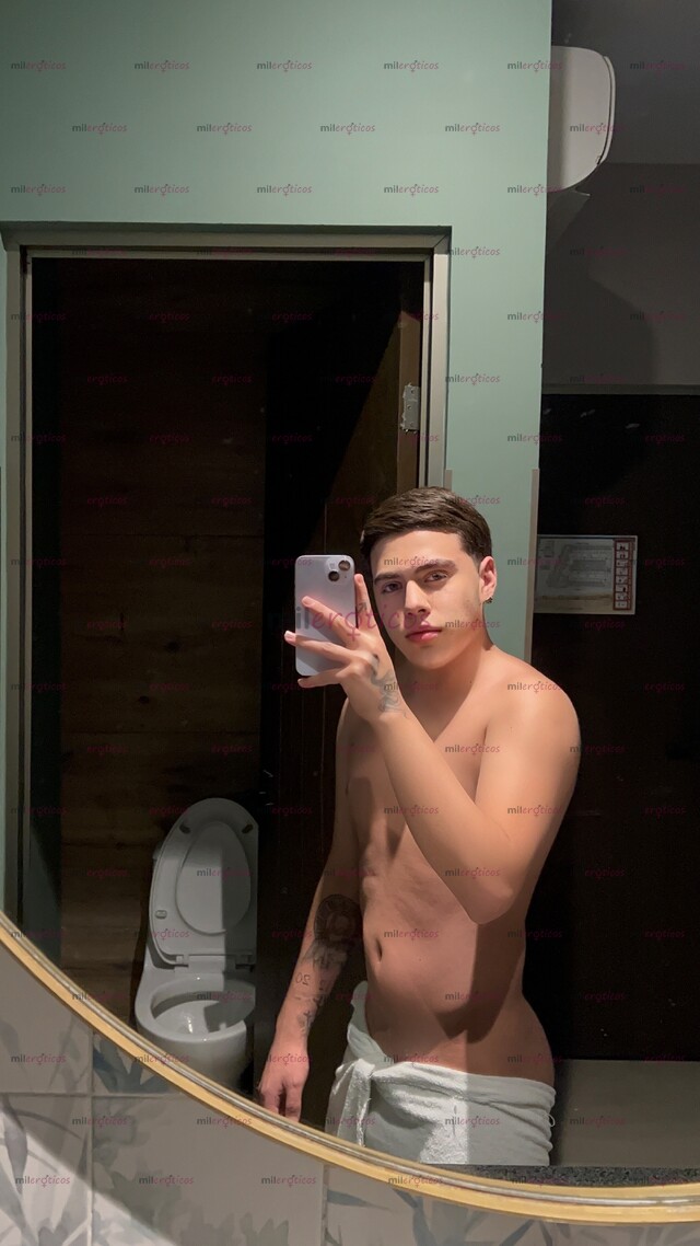 FOTOS DE TU JOVEN FANTASÍA 18 AÑOS ANYELO CON LUGAR