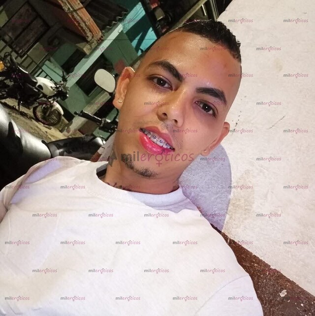 FOTOS DE JULIÁN 25 MORENO, LABIOS GRANDES Y VERSÁTIL MEDELLÍN