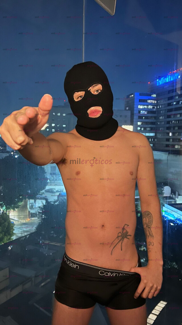 FOTOS DE TU JOVEN FANTASÍA 18 AÑOS ANYELO CON LUGAR