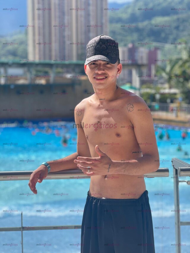 FOTOS DE MACHO SERIO CON BUENA DOTACIÓN DISPONIBLE PARA COMPLACERTE