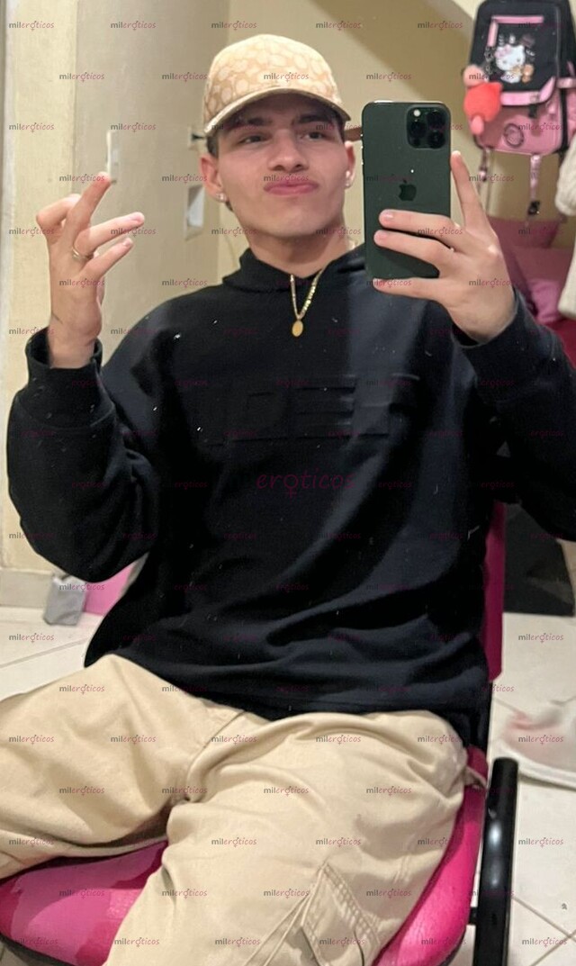 FOTOS DE MACHO SERIO CON BUENA DOTACIÓN DISPONIBLE PARA COMPLACERTE