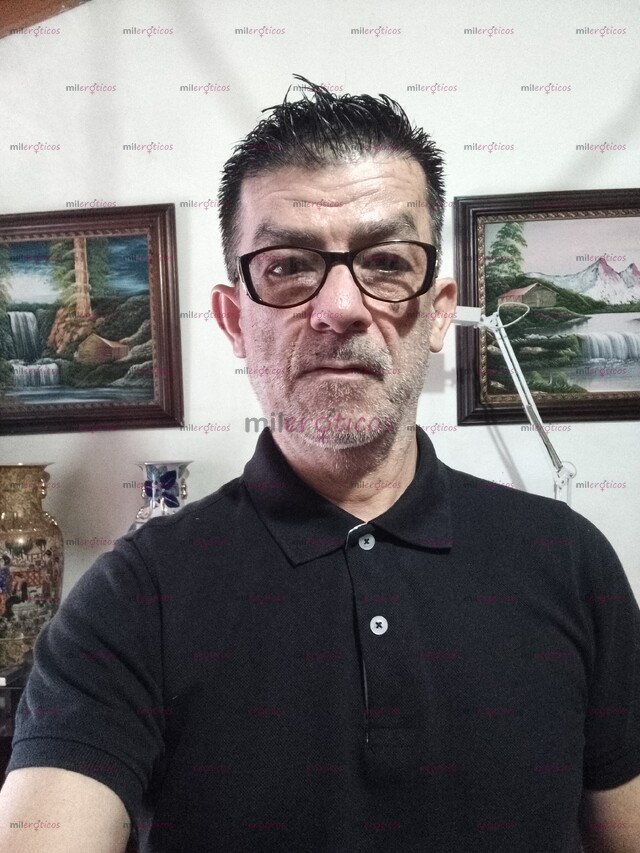 FOTOS DE MASAJISTA Y DEPILADOR PROFESIONAL MADURO PASIVO VARONIL 62 AÑOS MEDELLIN COLOMBI