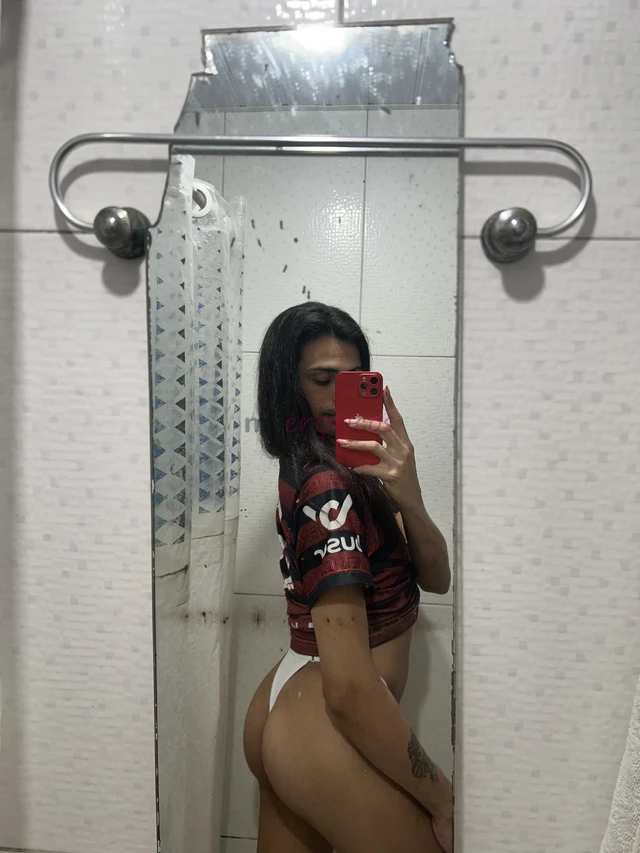 Sou uma namoradinha virtual safadinha sapequinha realizo sua fantasias eroticas realizo fetiches venha se satisfazer o seu desejo mas escondidos sou a...