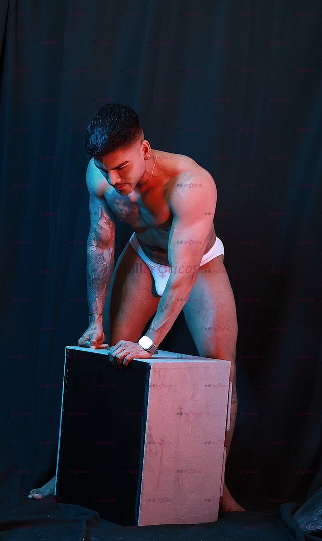 FOTOS DE MEXICANO VERSATIL ADAPTABLE, CALIENTE, SENSUAL Y COMPLACIENTE