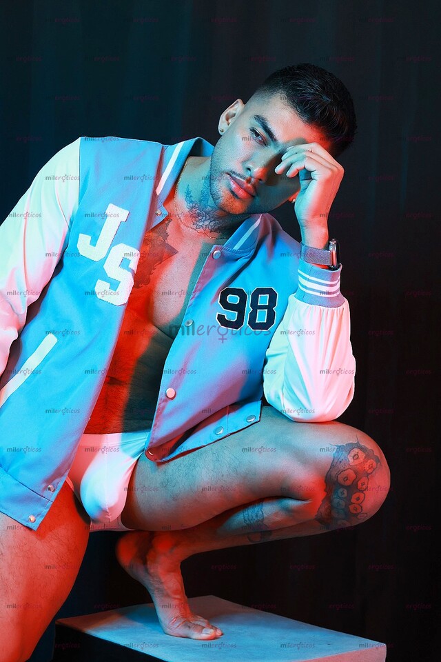 FOTOS DE MEXICANO VERSATIL ADAPTABLE, CALIENTE, SENSUAL Y COMPLACIENTE