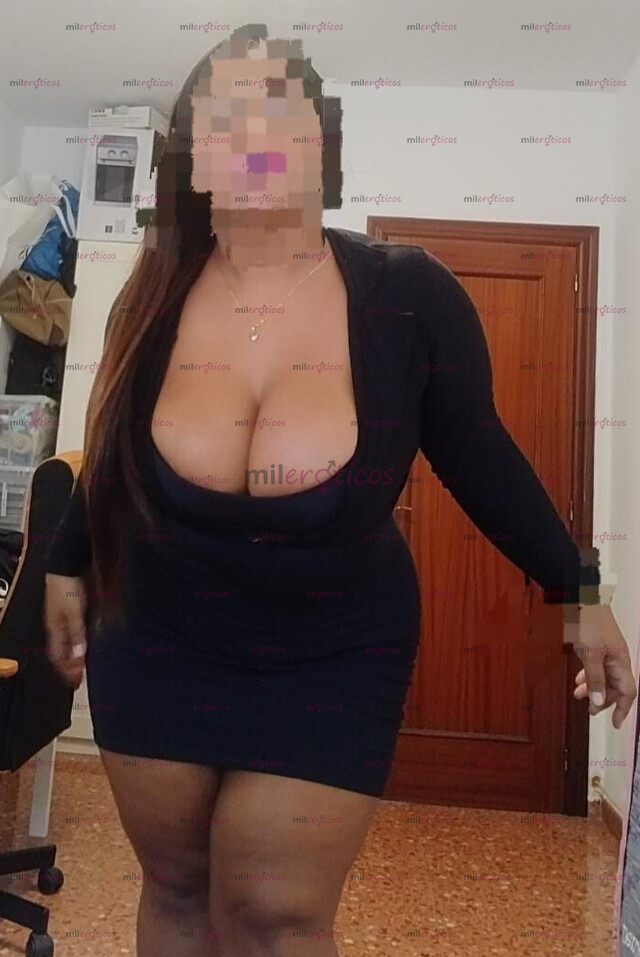 FOTOS DE SECRETARIA ... DELICIOSA... SENOS HERMOSOS NATURALES PARÁDITOS
