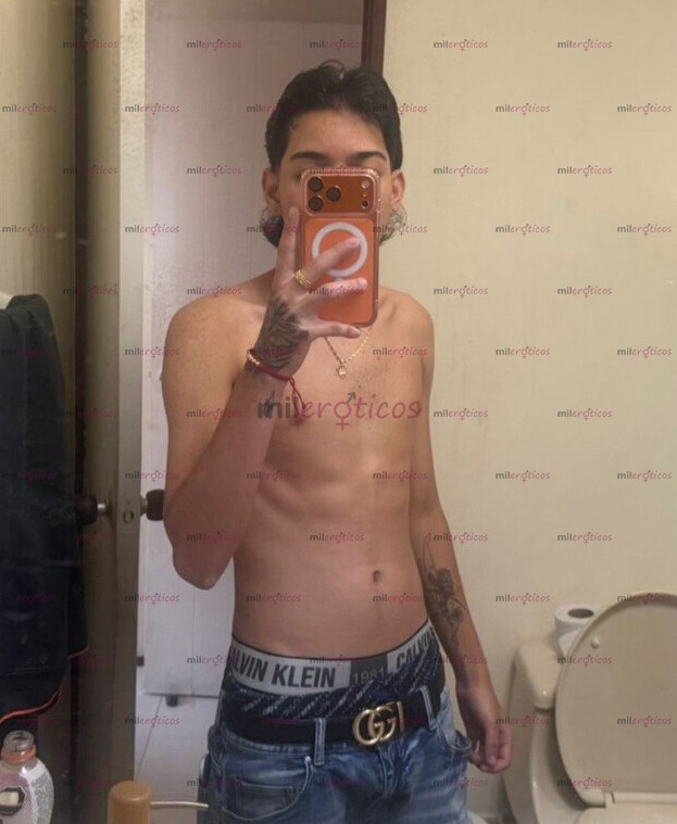 FOTOS DE CHICO JOVEN Y SEXY 18 AÑITOS DISPUESTO A CUMPLIRTE TODAS TUS FANTASIAS SEXUALES