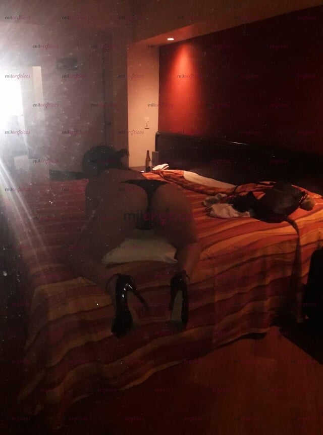 FOTOS DE MILF ARDIENTE CON GANAS DE UN BUEN SEXO Y MUY COMPLACIENTE