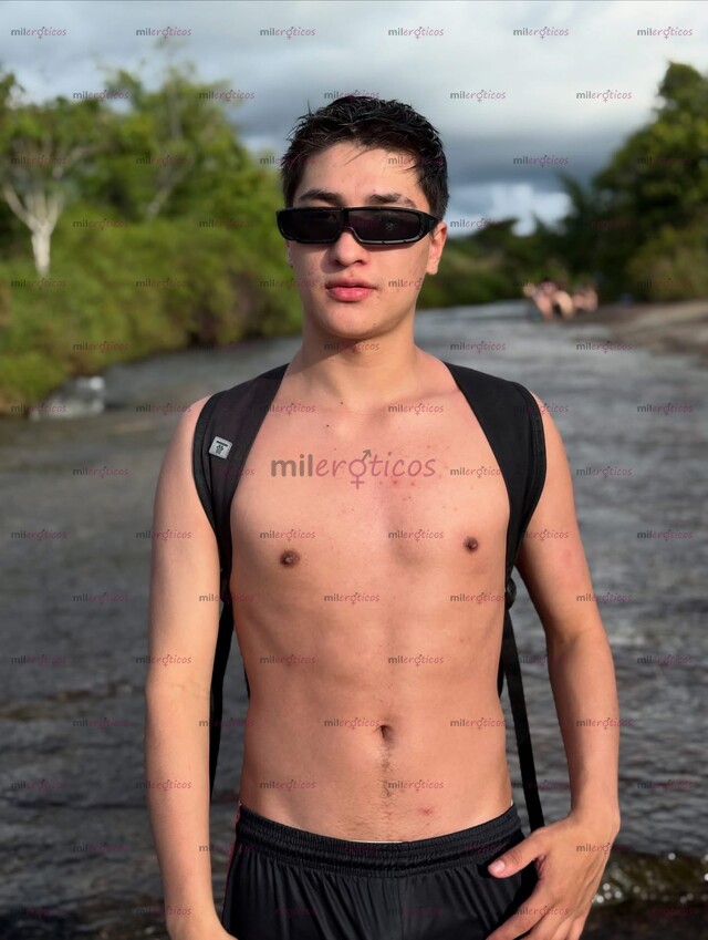 FOTOS DE JOVEN VERSÁTIL DISPONIBLE VARONIL Y COMPLACIENTE