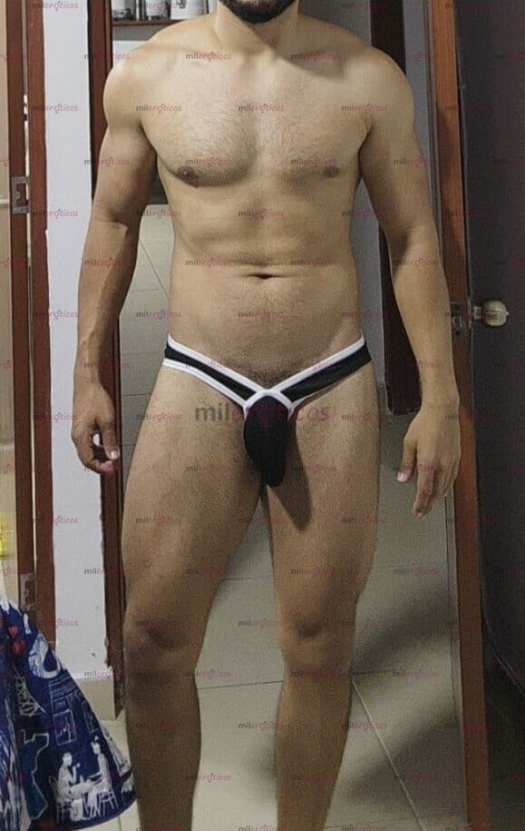 FOTOS DE HOMBRE SERIO, PINTA Y DEPORTISTA DISCRETO MASAJISTA