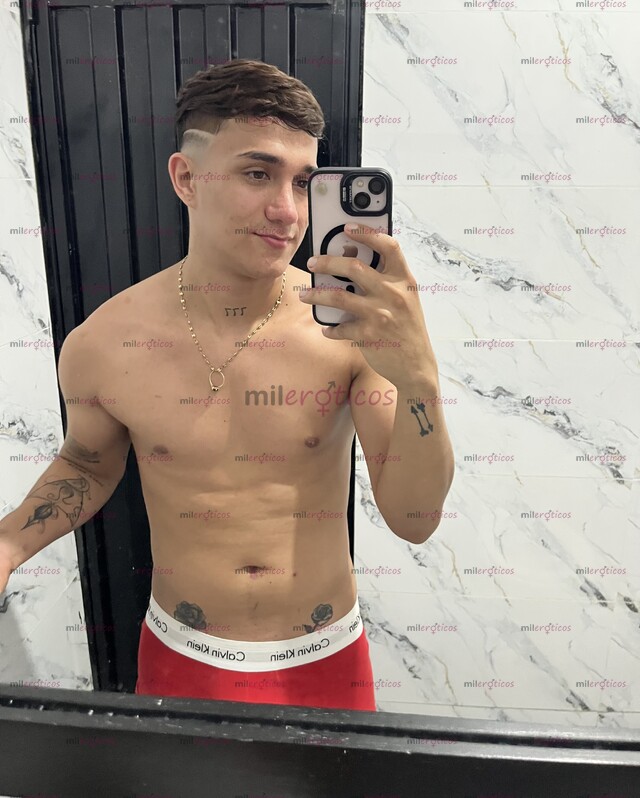 FOTOS DE VENTA DE CONTENIDO Y VIDEO LLAMADAS POLLO VERGON 22CM