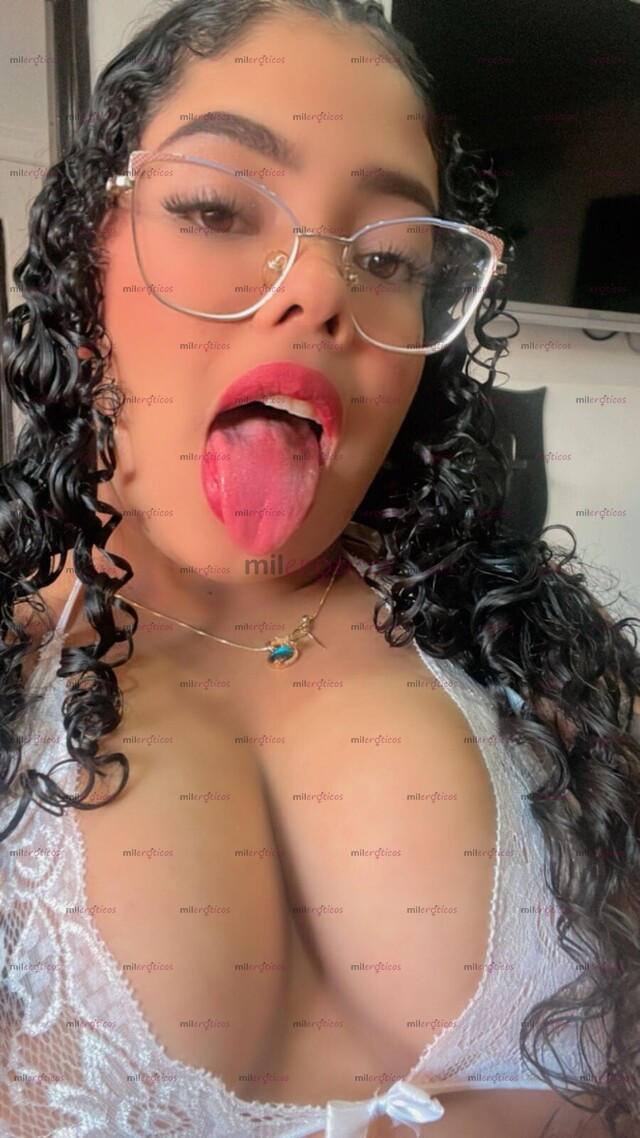 FOTOS DE HOLA AMOR SOY VICTORIA UNA CHICA MUY COMPLACIENTD