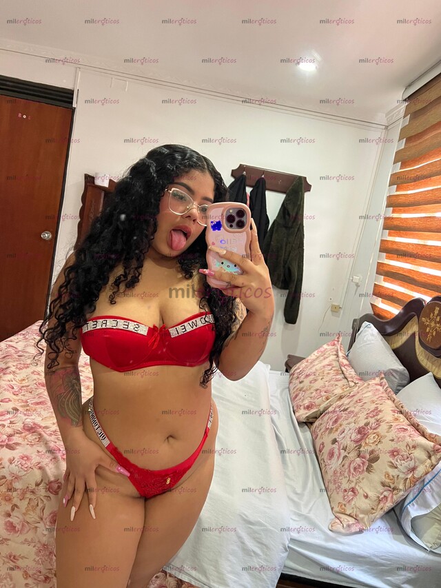 FOTOS DE HOLA AMOR SOY VICTORIA UNA CHICA MUY COMPLACIENTD