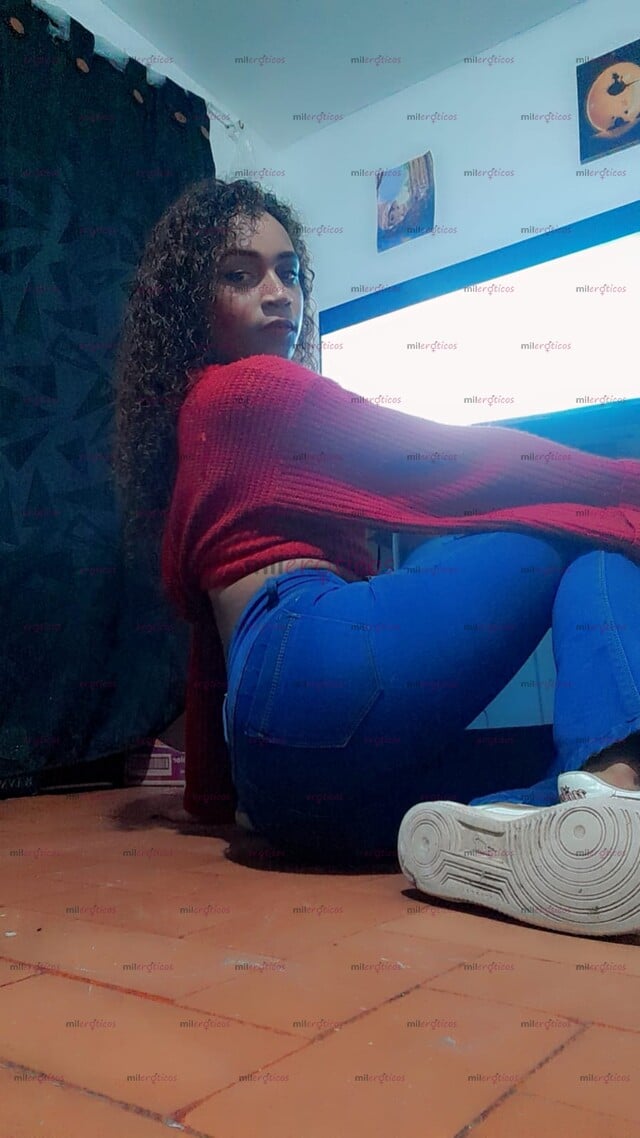 FOTOS DE CHICA MORENA FEMENINO SUMISA AL SUR DE LA CIUDAD DE CUERPO TRABAJADO