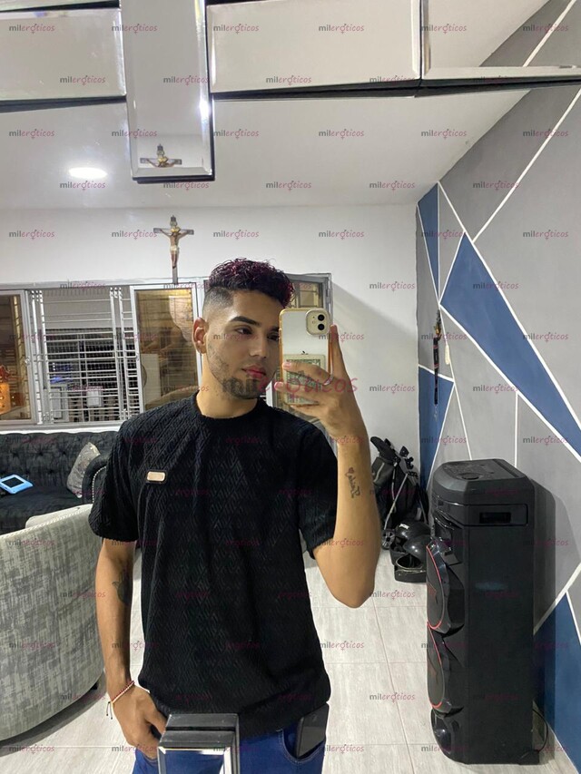 FOTOS DE CHICO SERIO Y DISCRETO MUY CALIENTE PARA TI