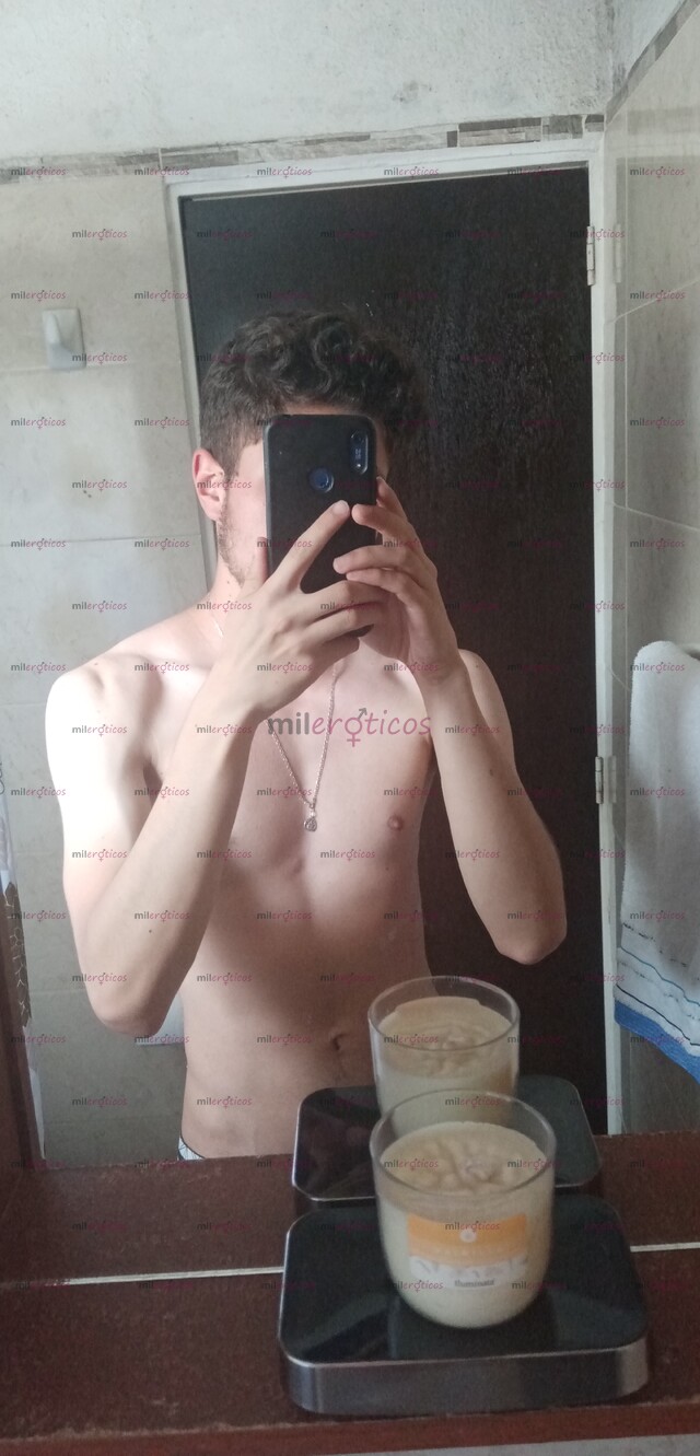 FOTOS DE HOMBRE JOVEN PARA COMPAÑÍA DISCRETA DE MUJERES SOLITARIAS