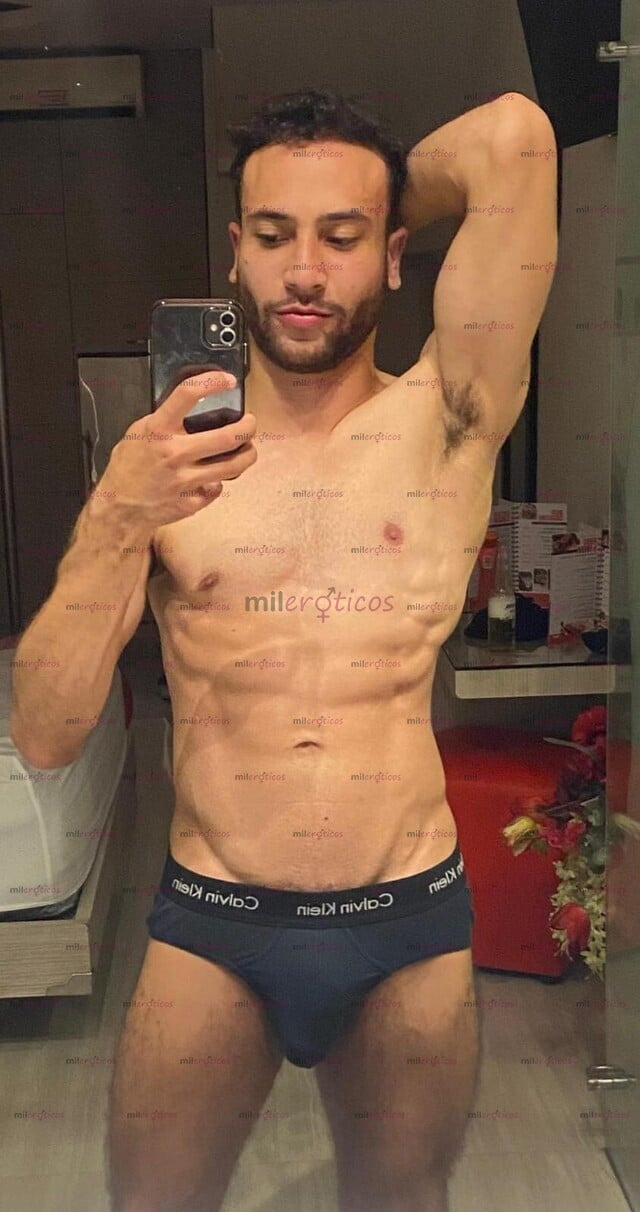 FOTOS DE CHICO VERSATIL Y FOGOSO PRESENCIA SEGURA.