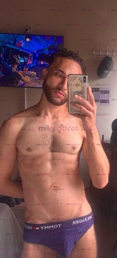 FOTOS DE CHICO VERSATIL Y FOGOSO PRESENCIA SEGURA.