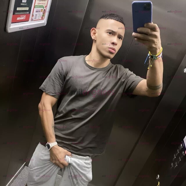 FOTOS DE YEISON SCORTS V.L.P REVENTANDO CULOS GOLOS TE QUITO LA CARA DE MAL COGIDO 24HRS