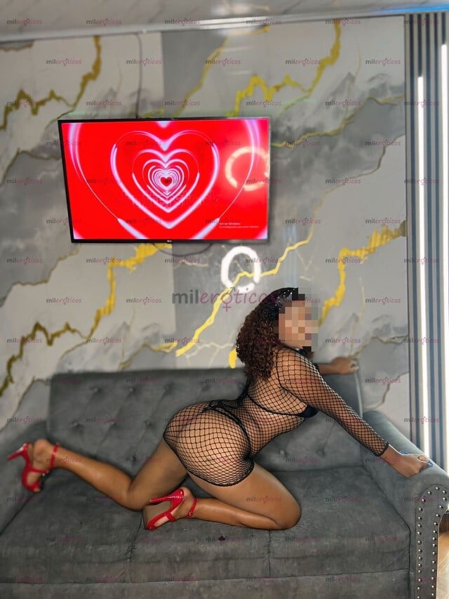 FOTOS DE SALOME JUGUETONA ARRECHA TODA UNA DIABLITA EN LA CAMA VEN Y CONOCEME YA!!
