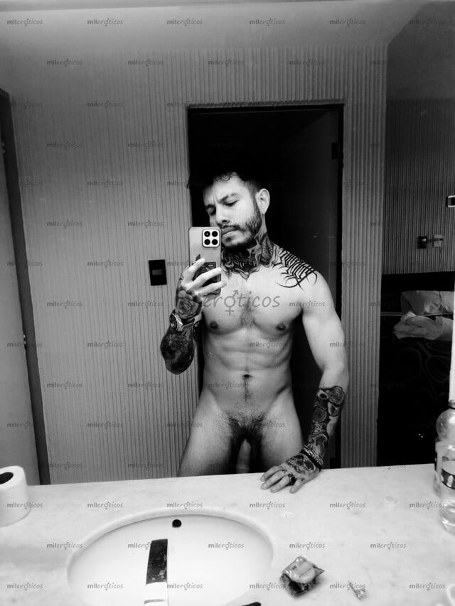 FOTOS DE COLOMBIANO VARONIL, TATUADO, VERGON, DULCERO, FIESTERO, AGUANTADOR, MUSULOSO