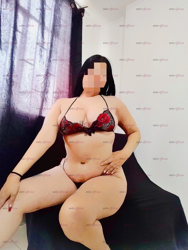 FOTOS DE UNIVERSITARIA, SENOS GRANDES, TIERNA CARA ANGELICAL