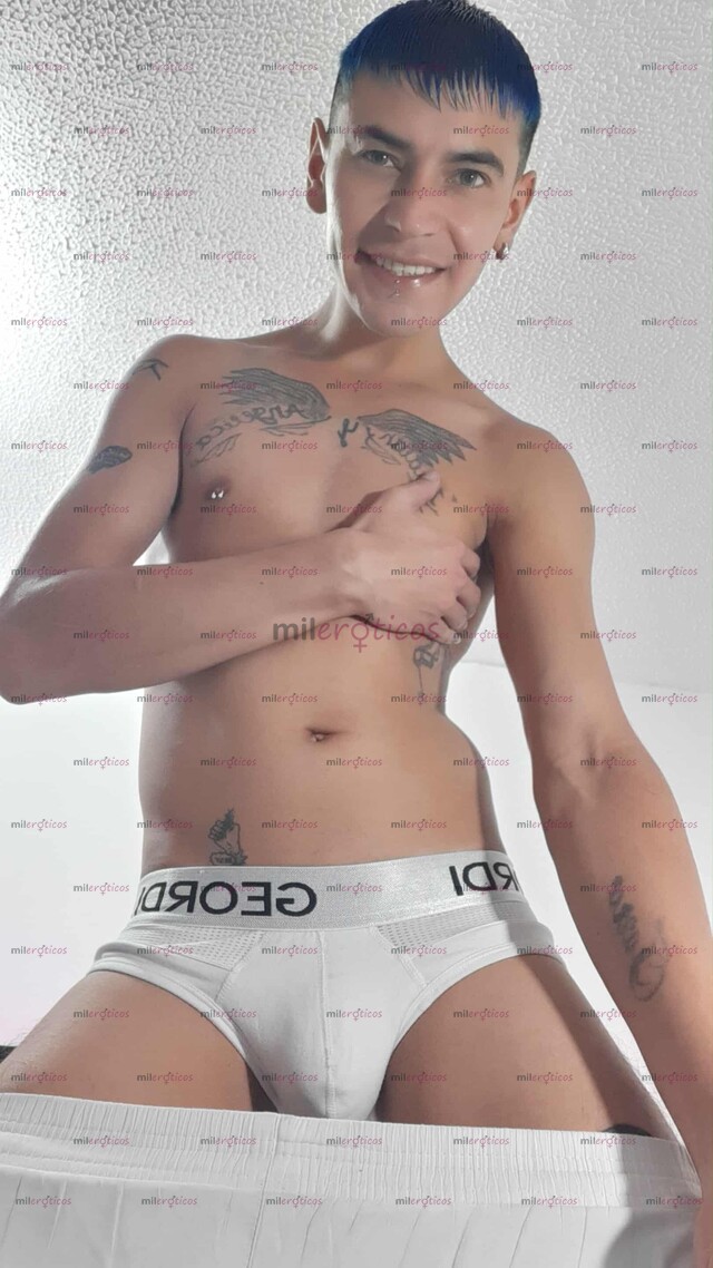 FOTOS DE JOVEN CALIENTE SUPER CACHONDO ( CARA DE BEBÉ VERGA DE SEÑOR )