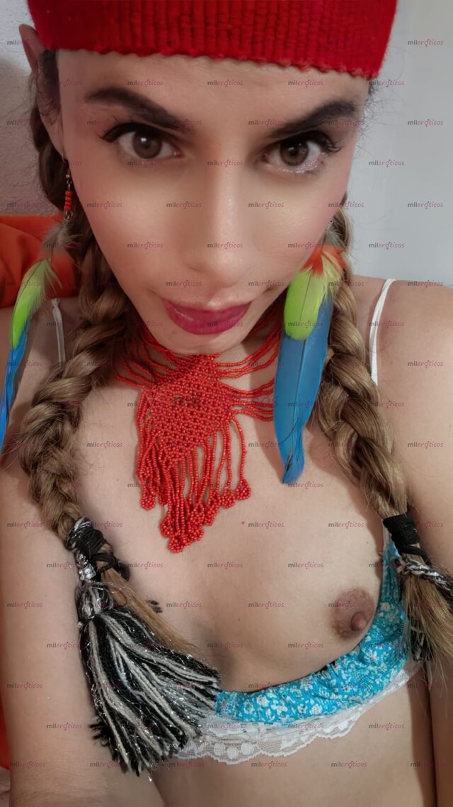 FOTOS DE UN ROSTRO ANGELICAL PERO CON UNA PINGA ENTRE LAS PIERNAS