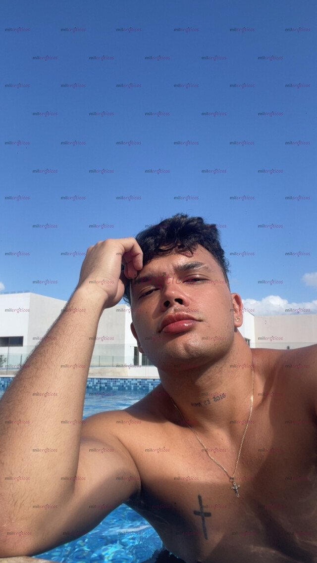 FOTOS DE ENCANTADO DE HACERTE VER LAS ESTRELLAS CON EL PLACER DE MI VERGA , LECHERO